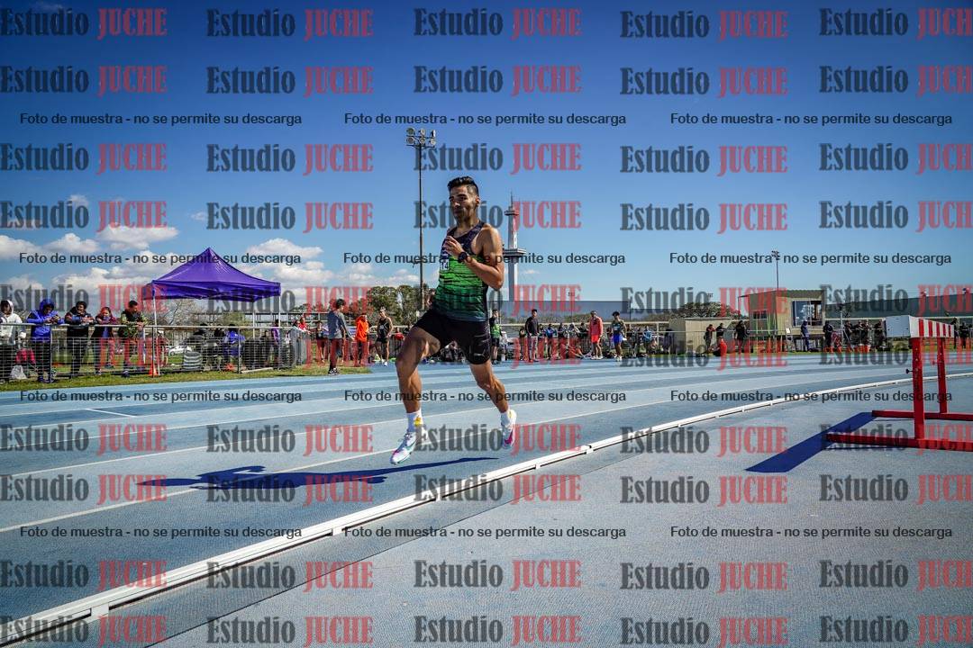Fotos de los 800 m llanos de varones
