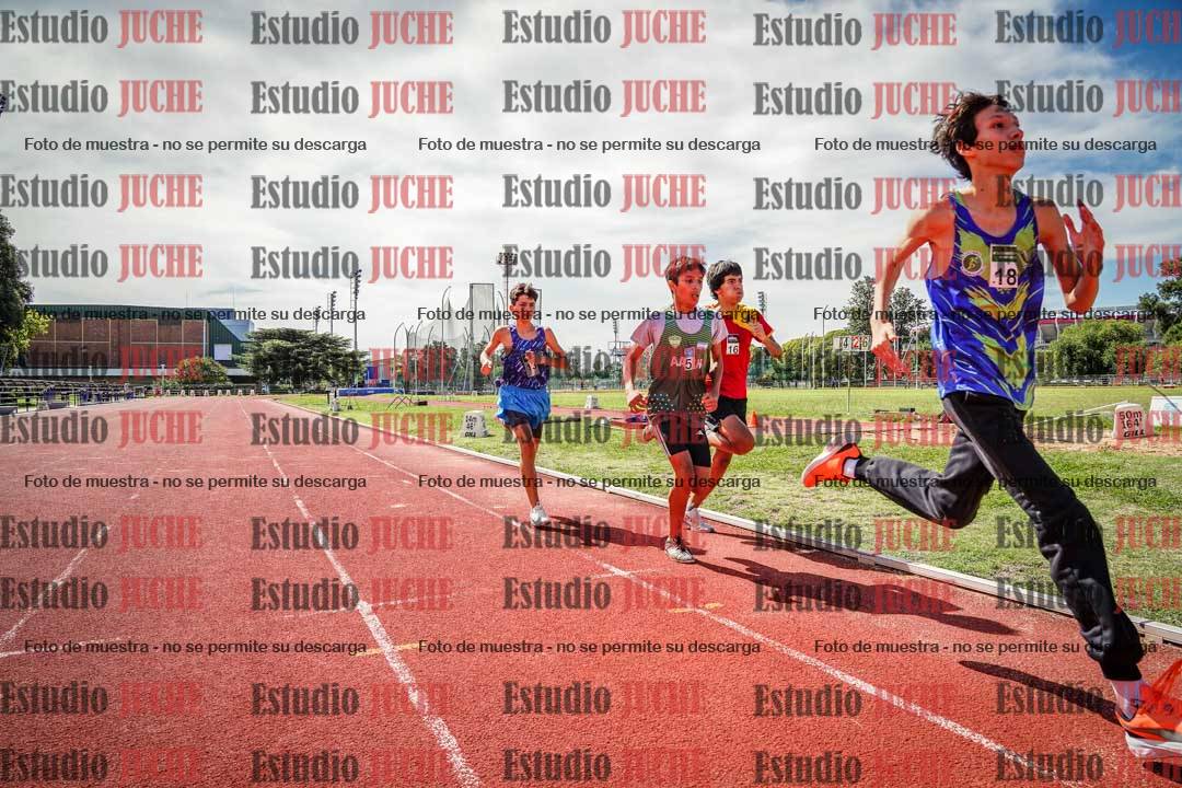 Fotos de los 600 m llanos de varones