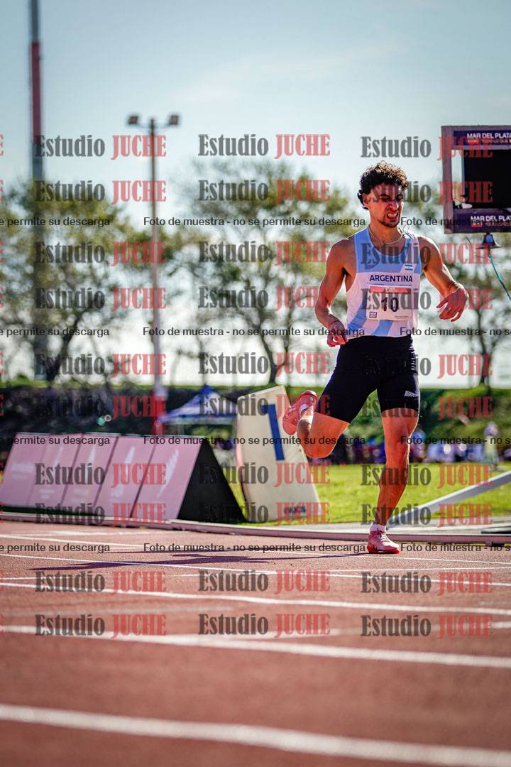 Fotos de los 800 m llanos de varones
