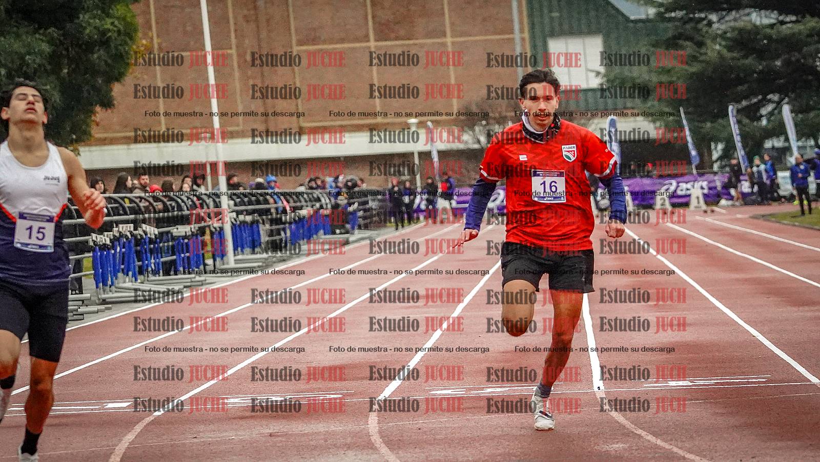 Fotos de los 100 m llanos de varones