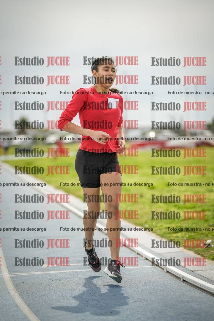 Fotos de los 800 m llanos de mujeres - U14