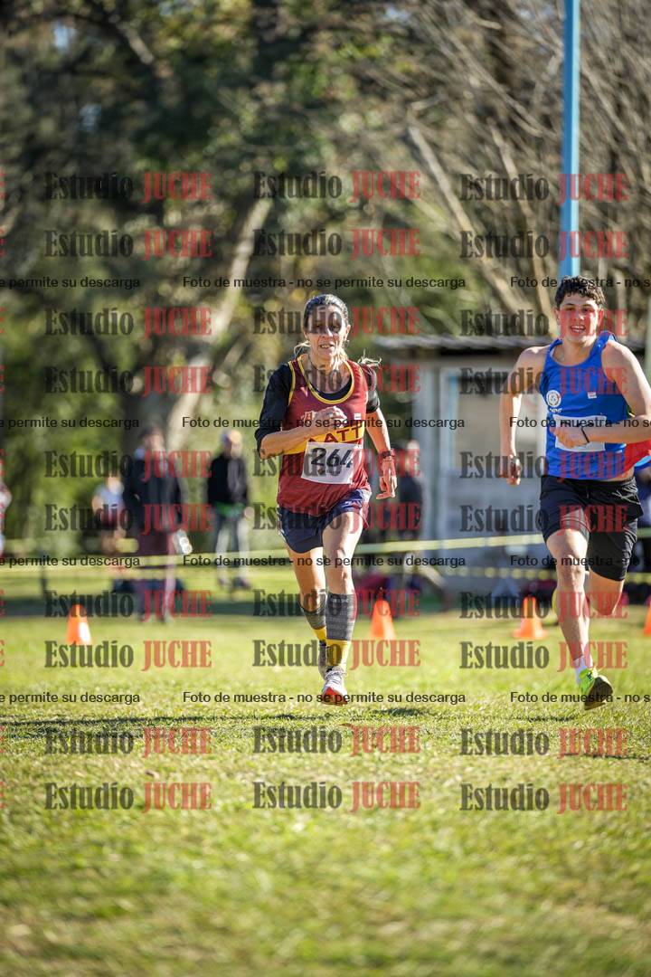 Fotos de la llegada del cross de 6000 m
