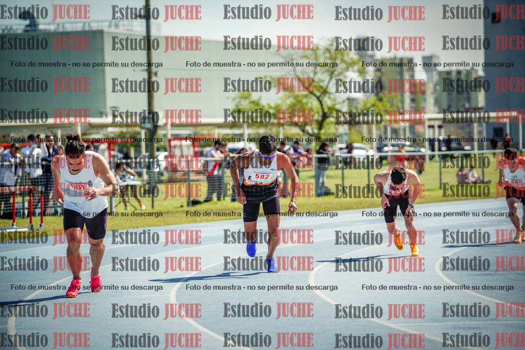 Fotos de los 800 m llanos de varones