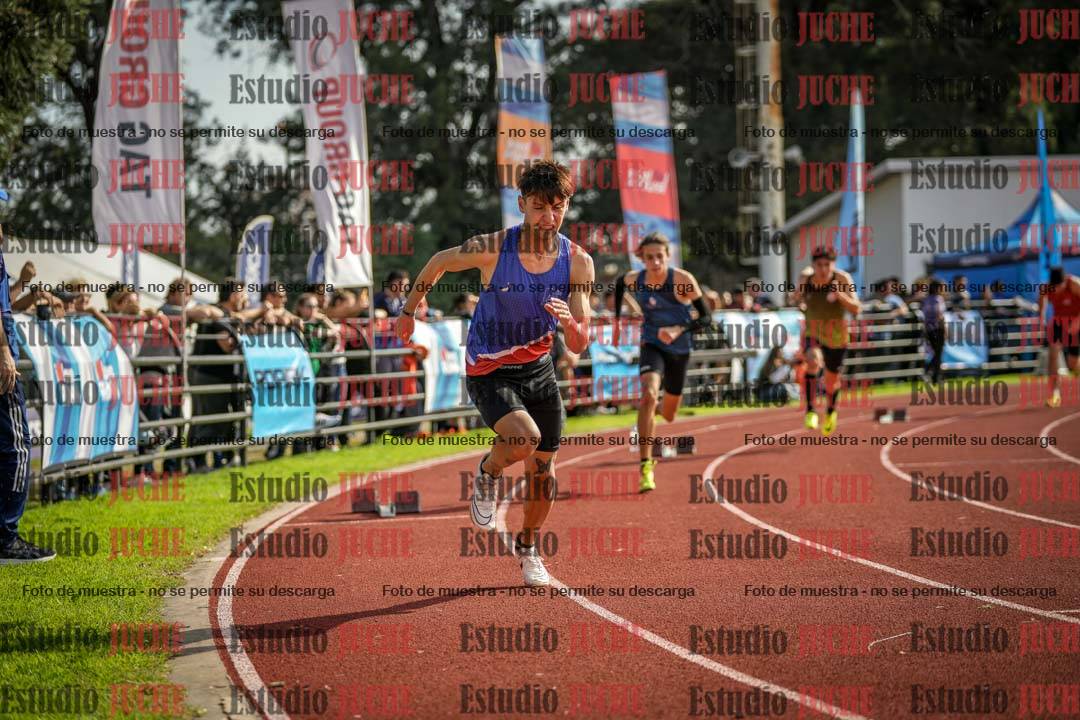 Fotos de los 400 m llanos de varones