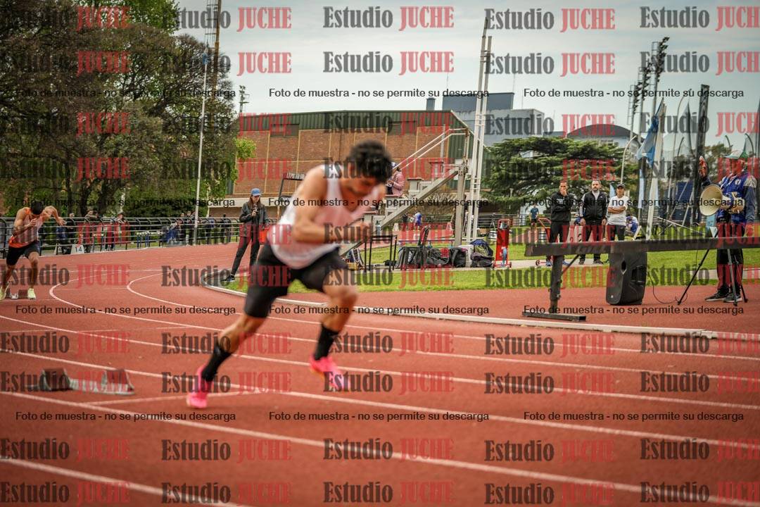 Fotos de los 400 m llanos de varones