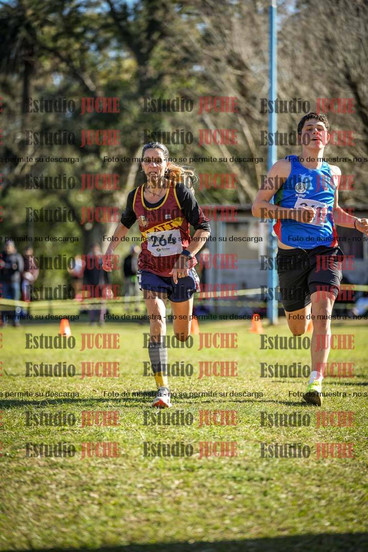 Fotos de la llegada del cross de 6000 m