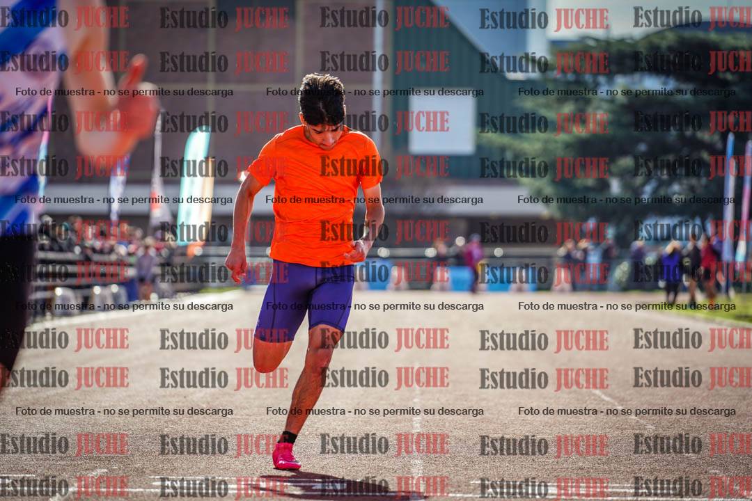 Fotos de los 200 m llanos de varones