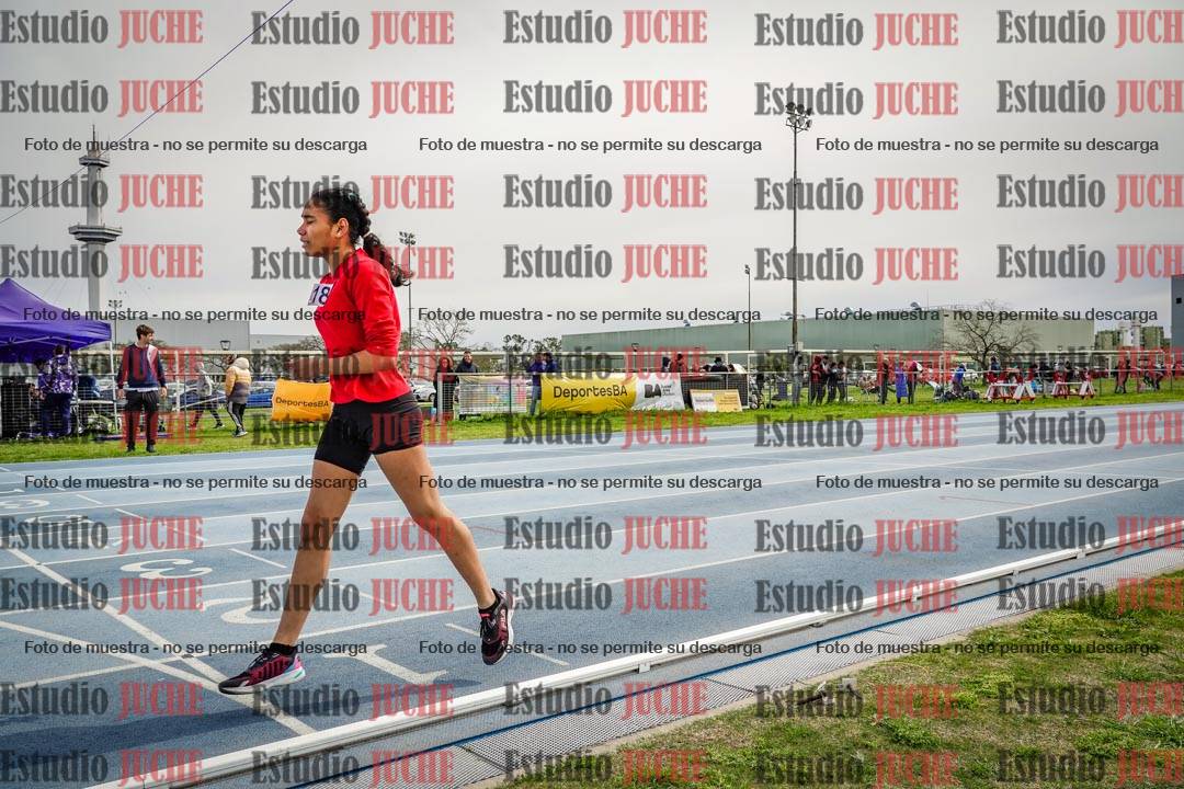 Fotos de los 800 m llanos de mujeres - U14