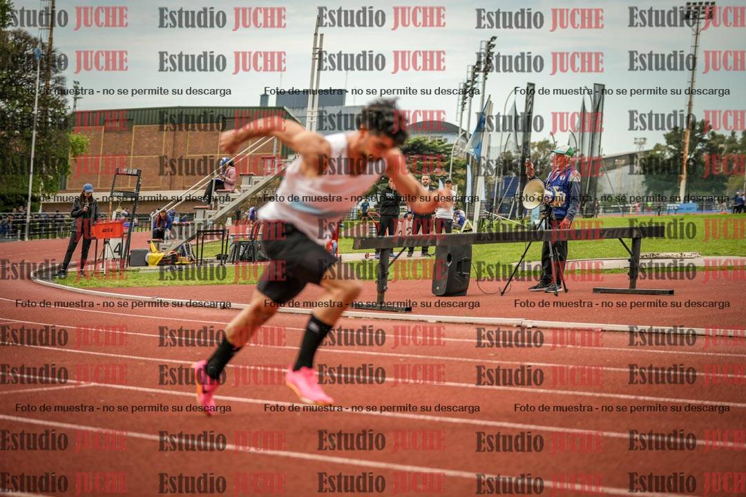 Fotos de los 400 m llanos de varones