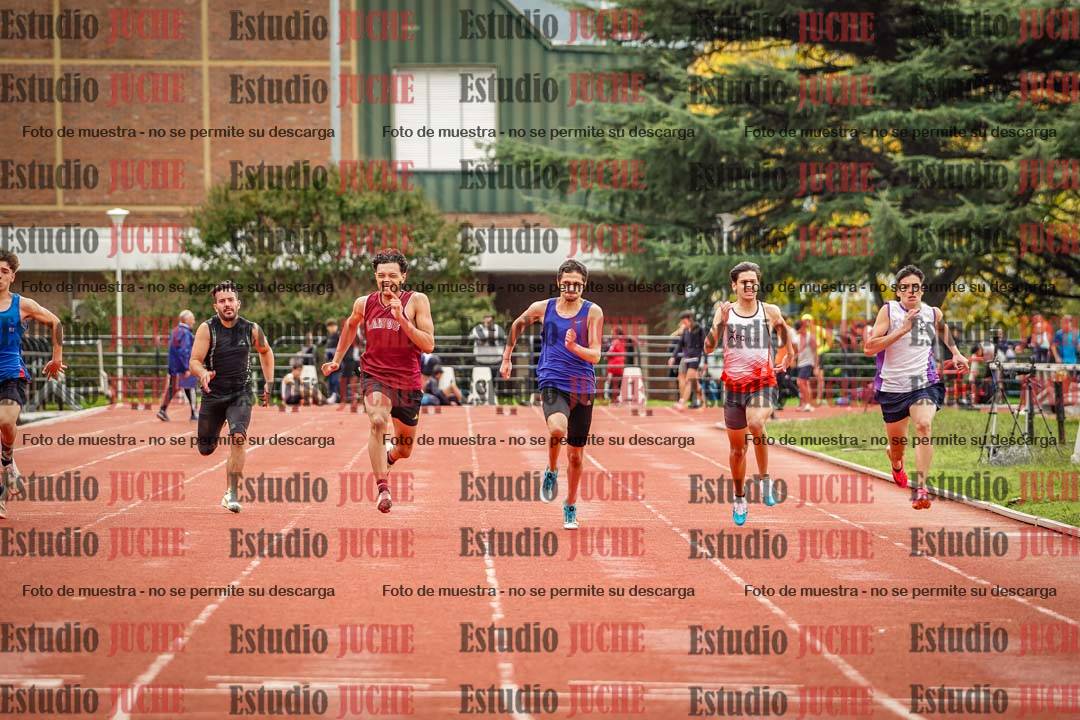 Fotos de los 100 m llanos de varones
