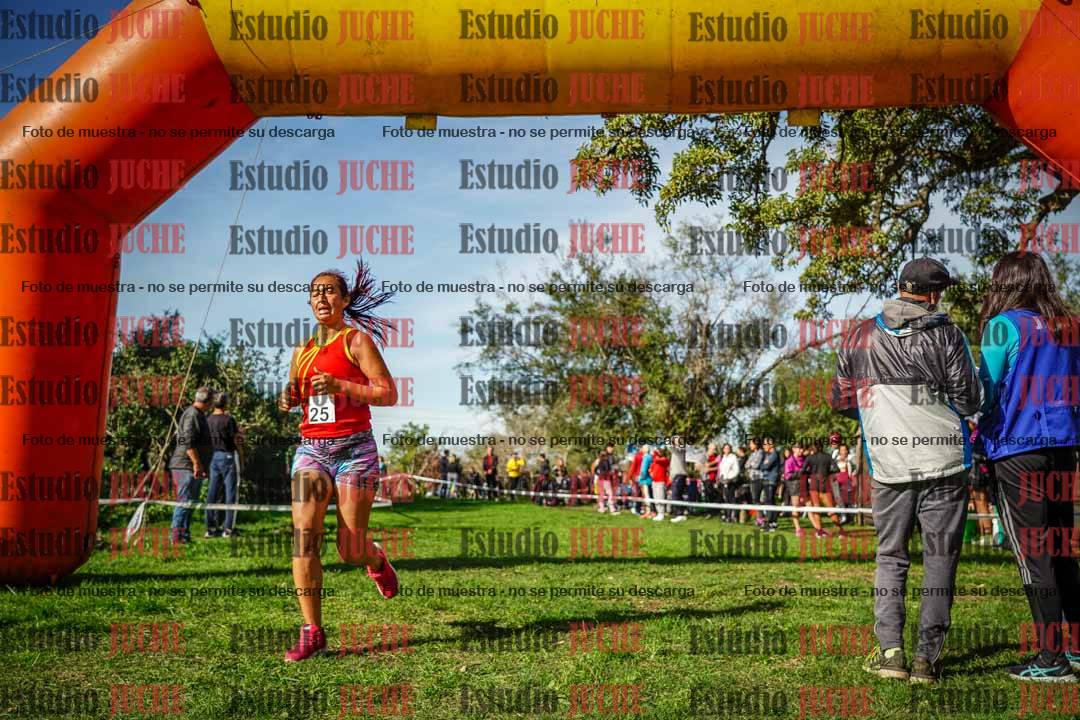 Fotos de la llegada del cross de 6000 m