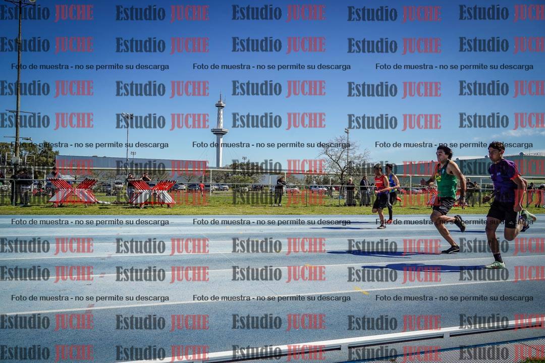 Fotos de los 100 m llanos de varones