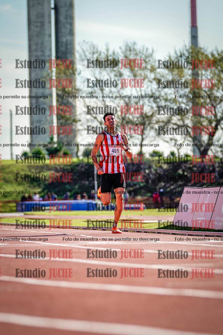 Fotos de los 800 m llanos de varones