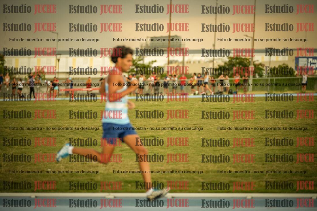 Fotos de los 1000 m llanos de varones