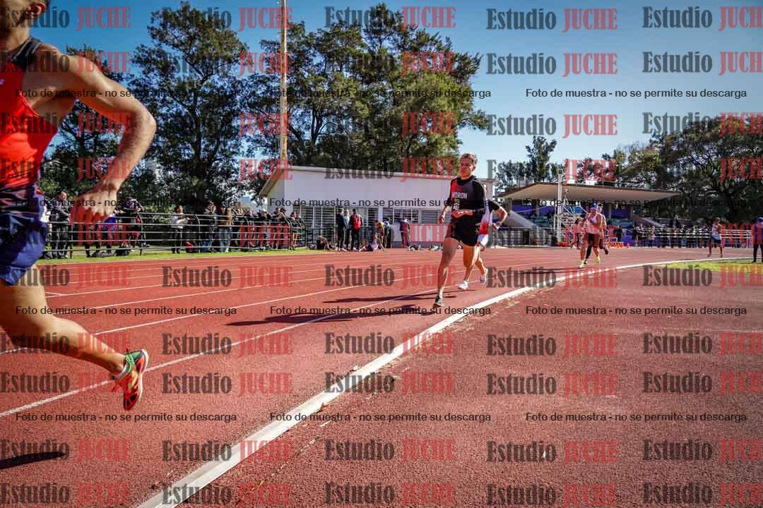 Fotos de los 800 m llanos de varones