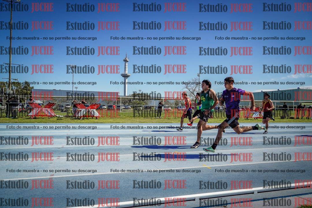Fotos de los 100 m llanos de varones