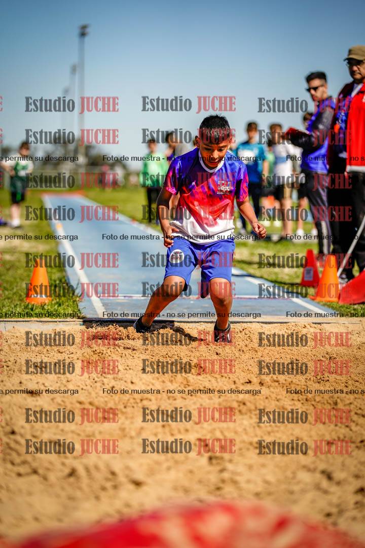 Fotos del salto en largo de varones - U15