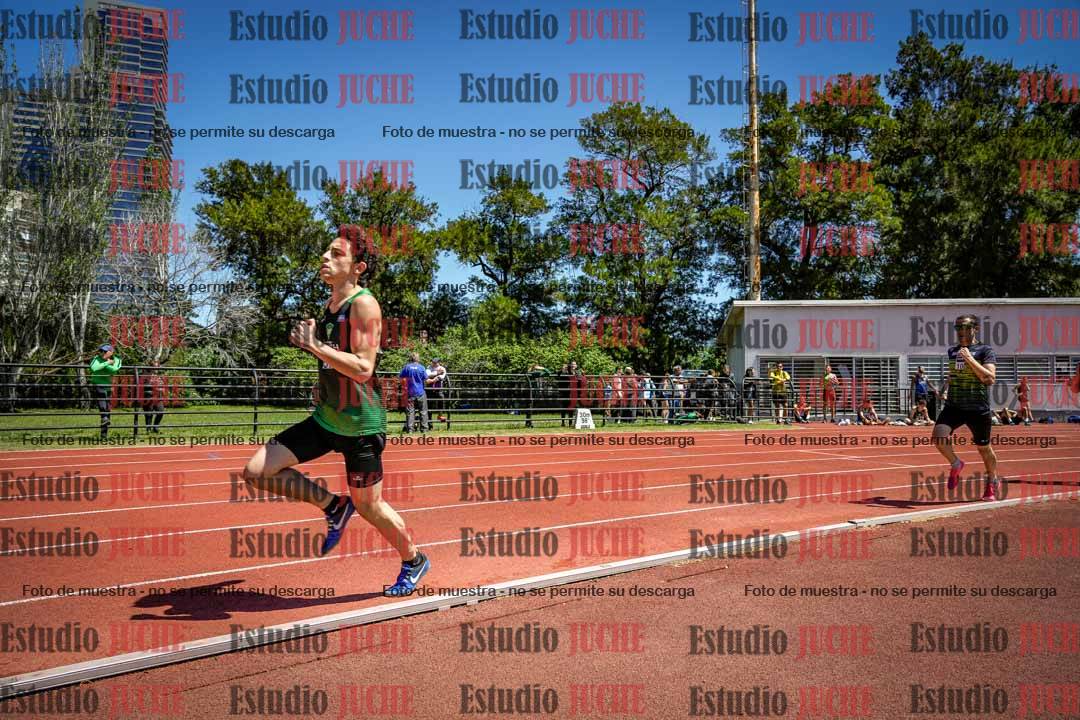 Fotos de los 800 m llanos de varones