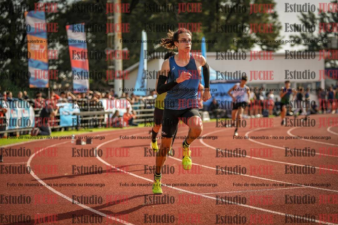 Fotos de los 400 m llanos de varones