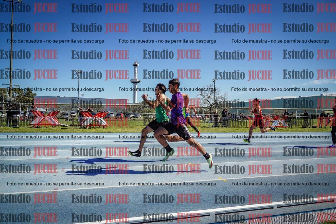 Fotos de los 100 m llanos de varones
