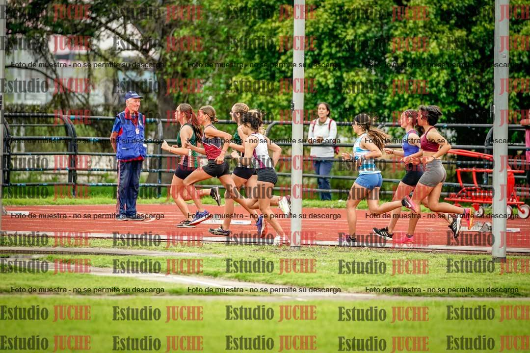 Fotos de los 600 m llanos de mujeres - hexatlón 6