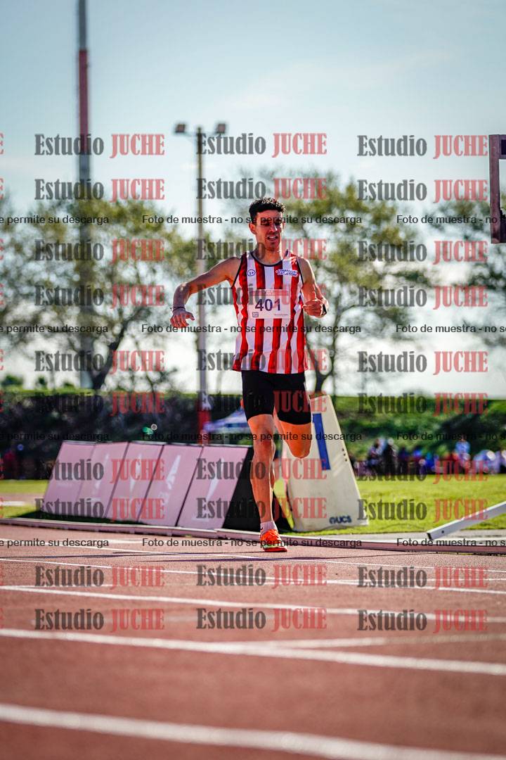 Fotos de los 800 m llanos de varones
