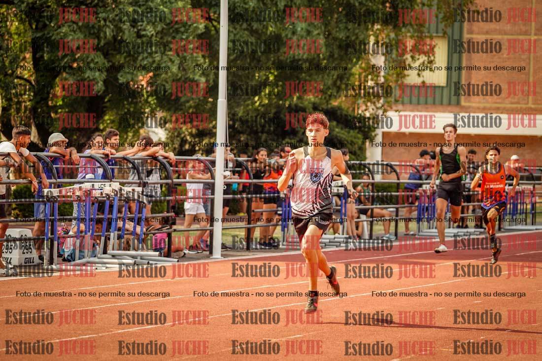Fotos de los 400 m llanos de varones