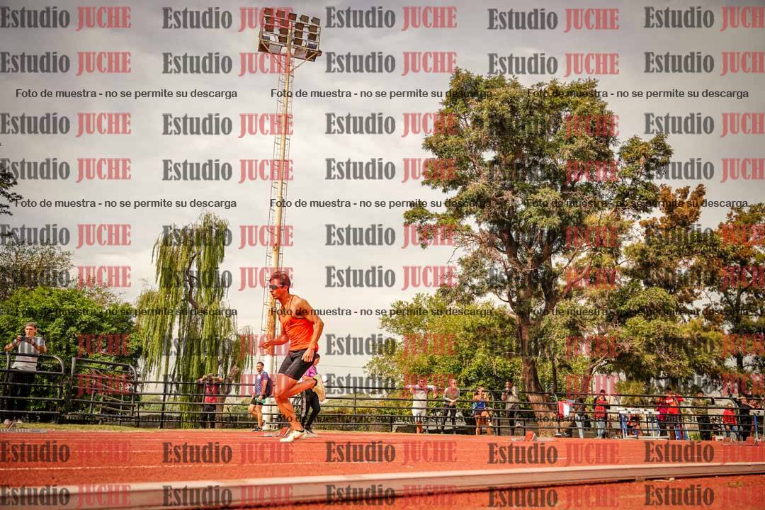 Fotos de los 200 m llanos de varones