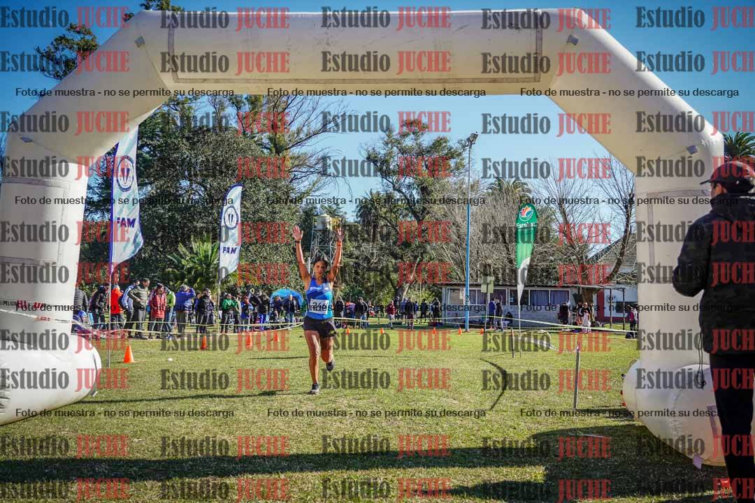 Fotos de la llegada del cross de 6000 m