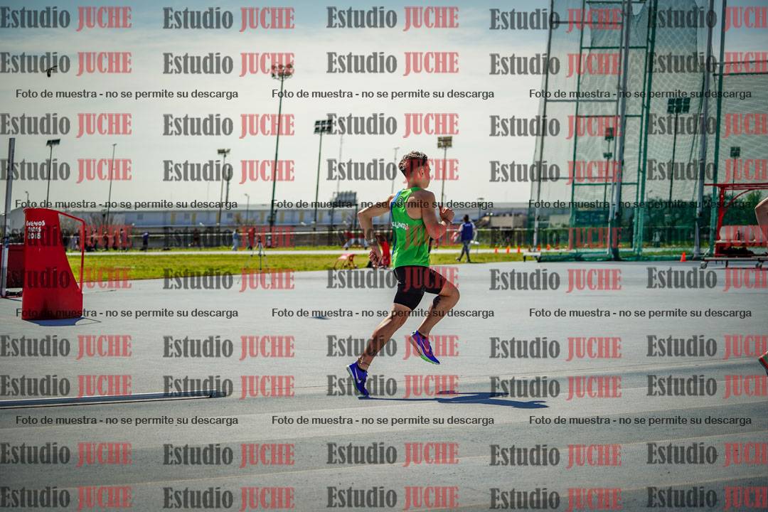 Fotos de los 800 m llanos de varones