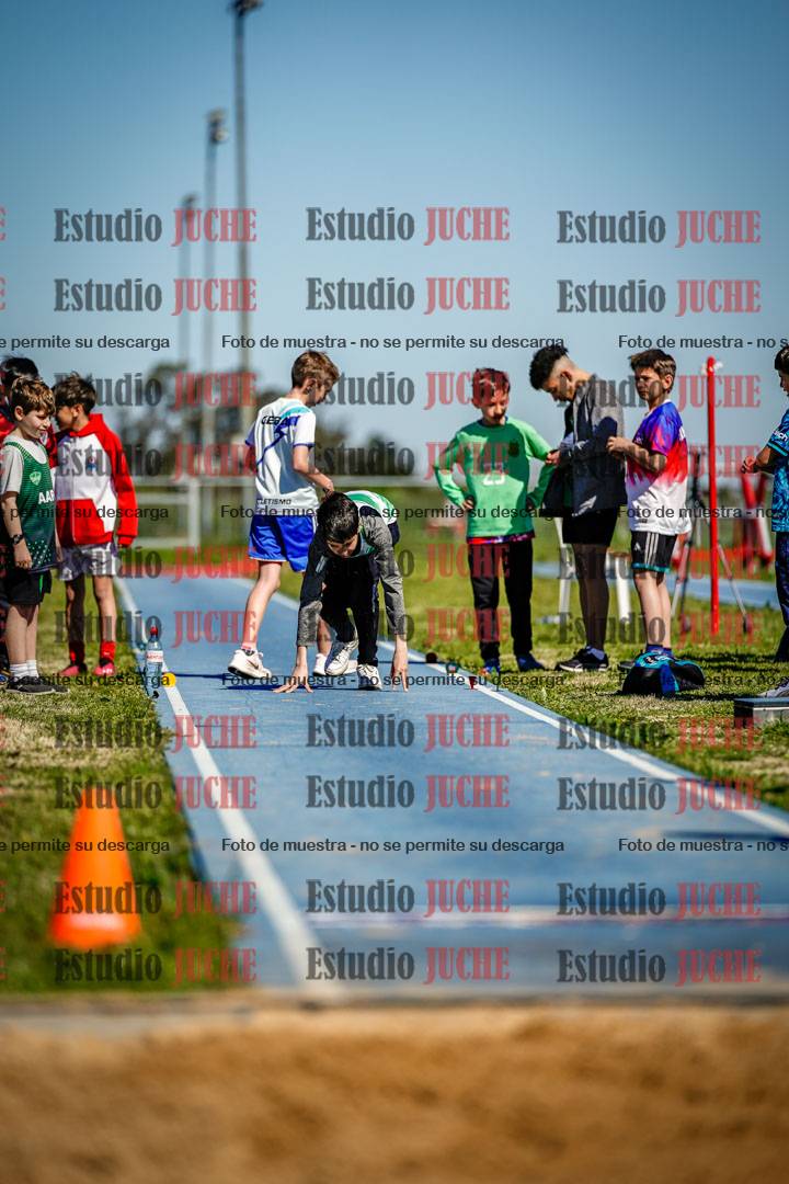 Fotos del salto en largo de varones - U15