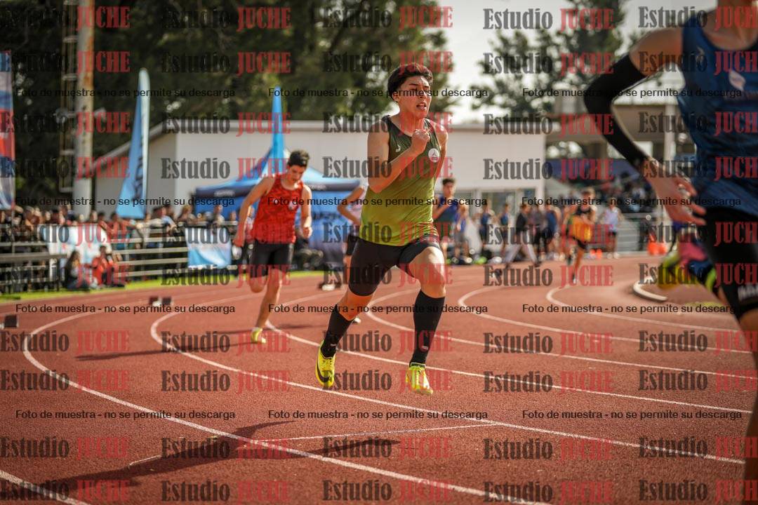 Fotos de los 400 m llanos de varones