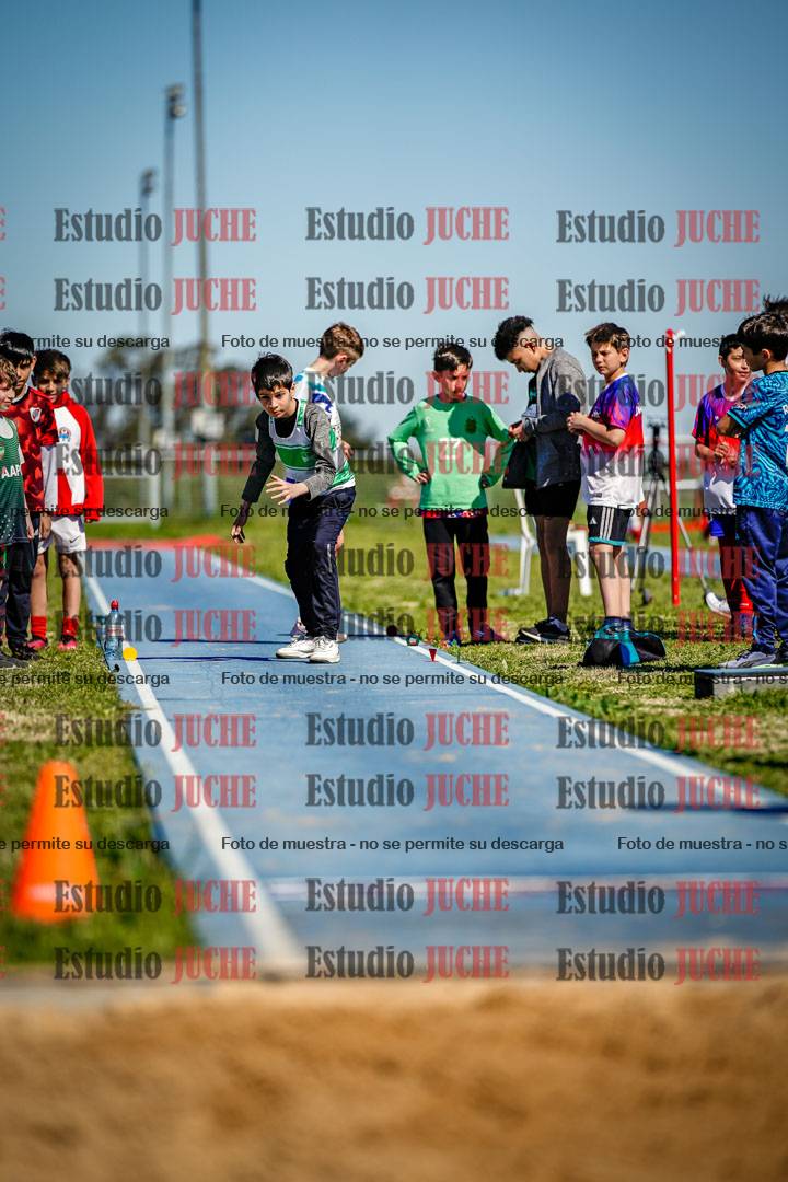 Fotos del salto en largo de varones - U15