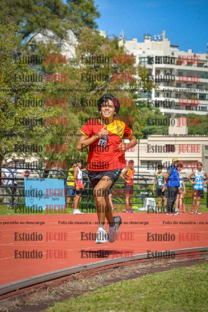 Fotos de los 600 m llanos de varones