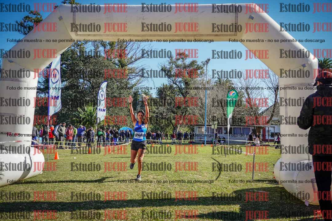 Fotos de la llegada del cross de 6000 m