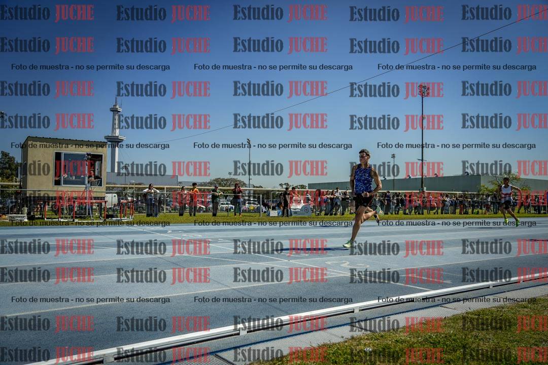 Fotos de los 100 m llanos de varones
