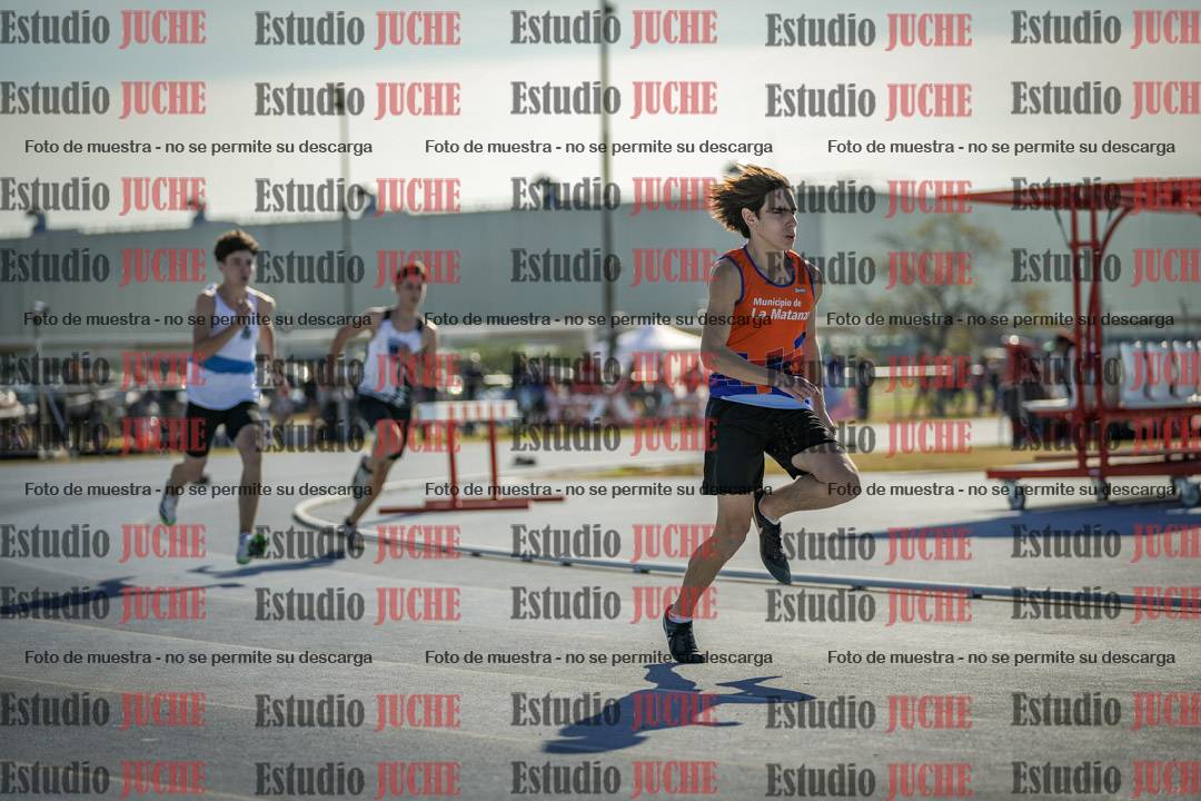 Fotos de los 400 m llanos de varones