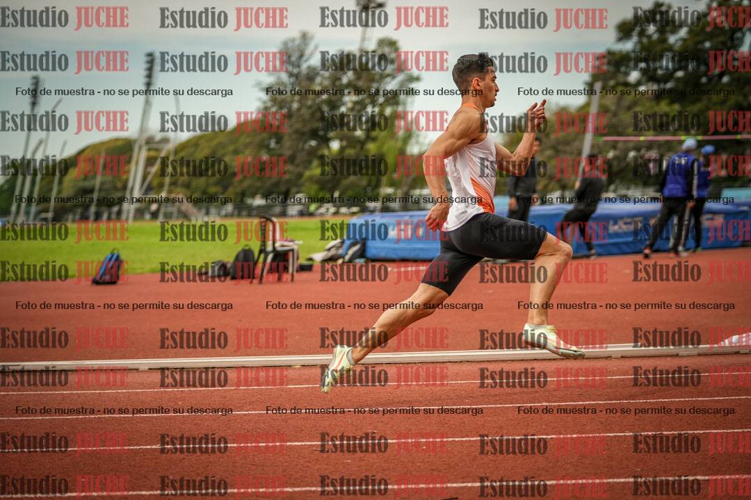 Fotos de los 400 m llanos de varones