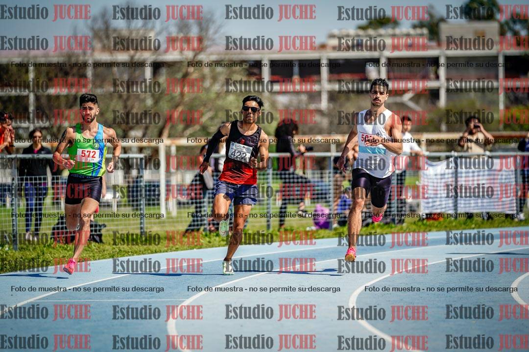 Fotos de los 800 m llanos de varones