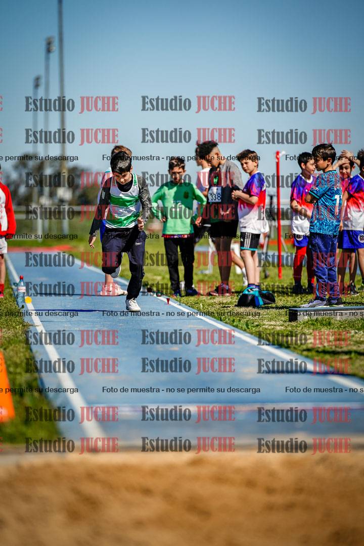 Fotos del salto en largo de varones - U15