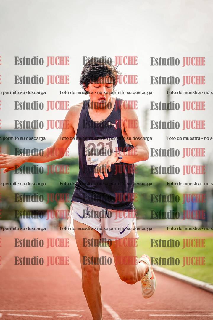 Fotos de los 3000 m llanos de varones
