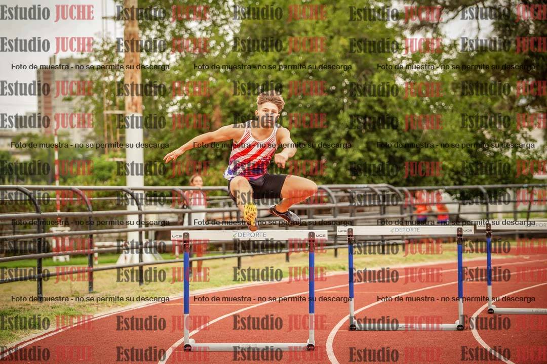 Fotos de los 400 m con vallas de varones