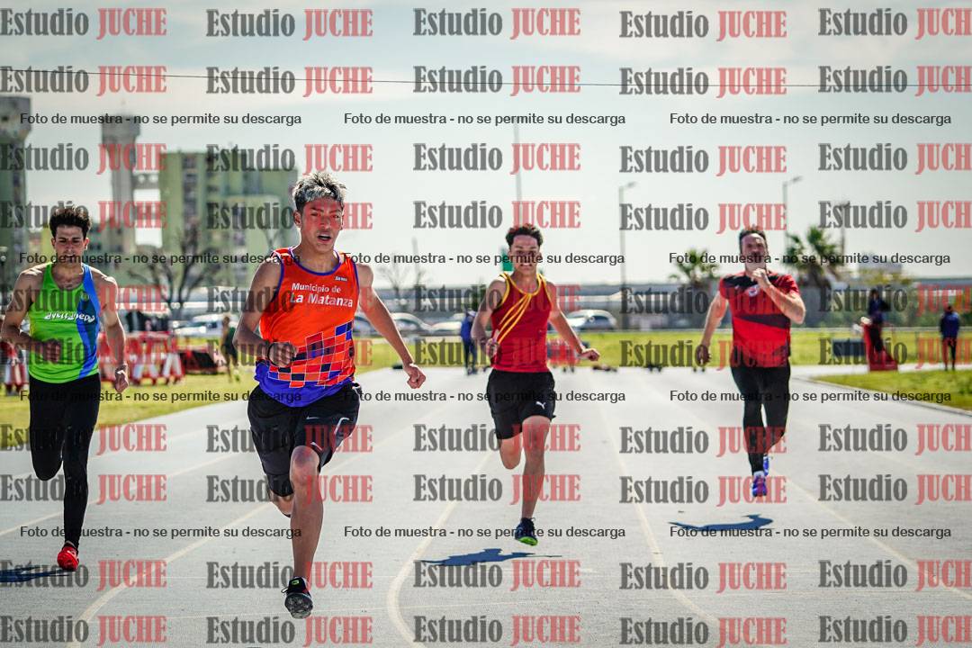 Fotos de los 100 m llanos de varones