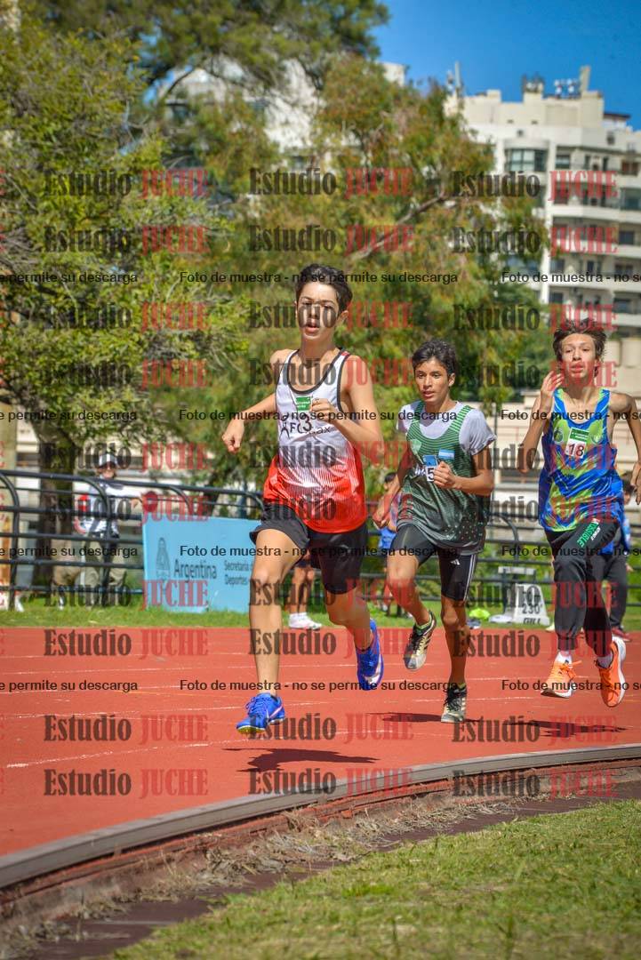 Fotos de los 600 m llanos de varones