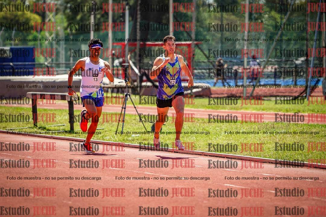 Fotos de los 800 m llanos de varones