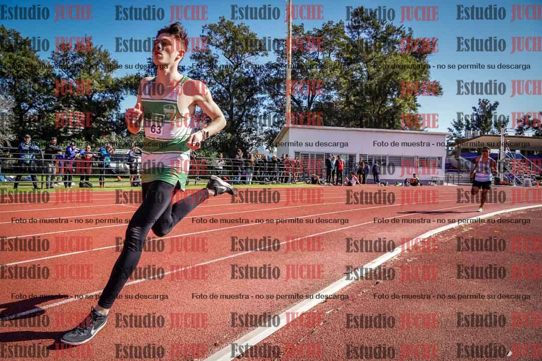Fotos de los 800 m llanos de varones