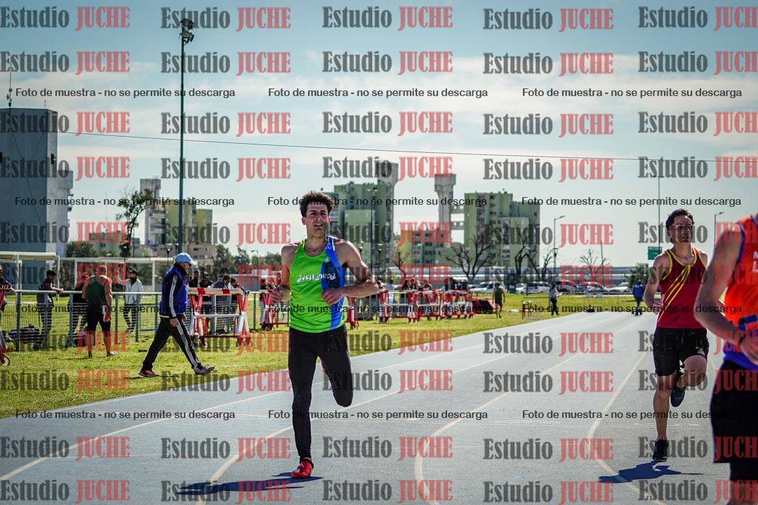 Fotos de los 100 m llanos de varones
