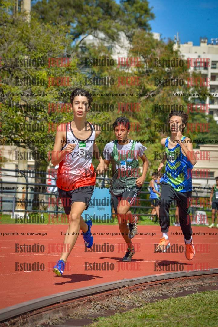 Fotos de los 600 m llanos de varones