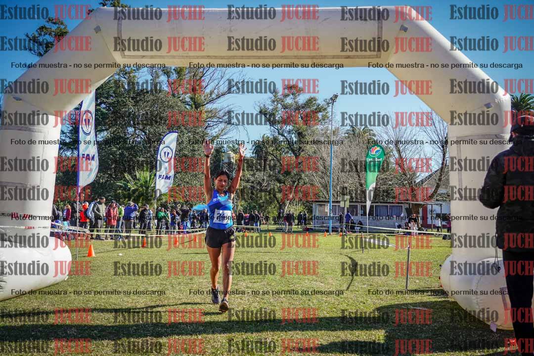 Fotos de la llegada del cross de 6000 m