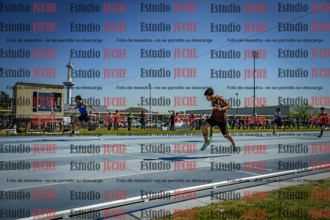 Fotos de los 100 m llanos de varones